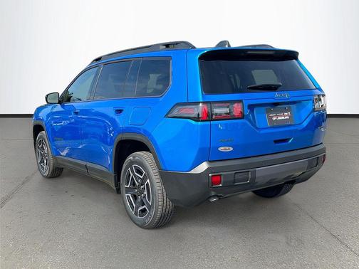 Hydro Blue Pearlcoat 2026 Jeep Cherokee Limited
