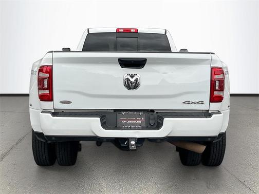 2021 RAM 3500 Big Horn Crew Cab 4x4 8' Box