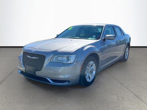 2018 Chrysler 300 Touring