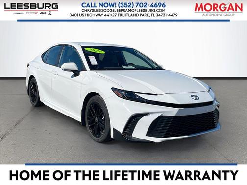 2025 Toyota Camry SE