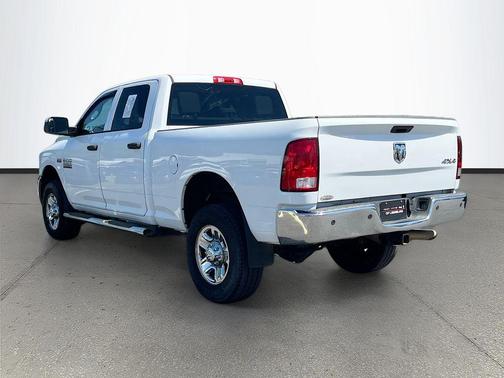 2017 RAM 2500 Tradesman Crew Cab 4x4 6'4' Box