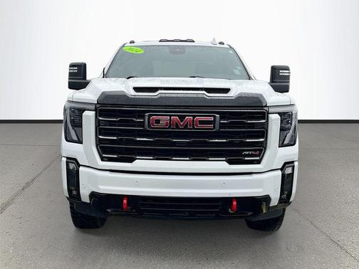 Summit White 2024 GMC Sierra 2500 AT4