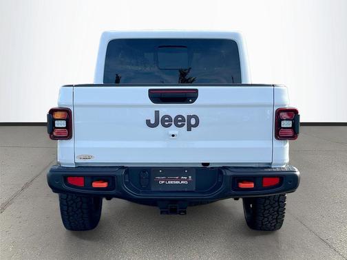 Bright White Clearcoat 2026 Jeep Gladiator Mojave X 4x4