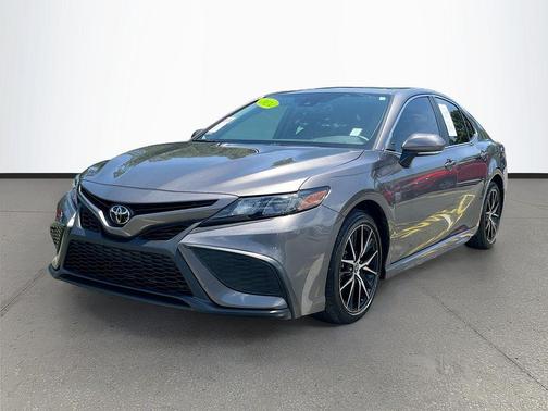 Predawn Gray Mica 2024 Toyota Camry SE