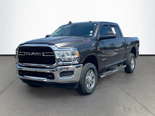 2020 RAM 2500 Big Horn Crew Cab 4X4 6'4' Box