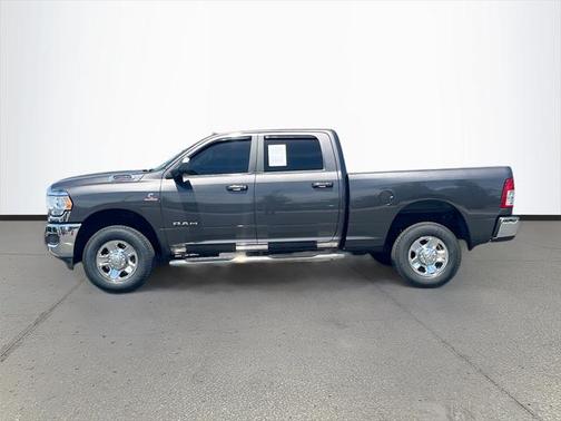 2020 RAM 2500 Big Horn Crew Cab 4X4 6'4' Box