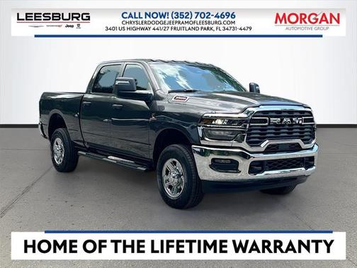 2025 RAM 2500 Tradesman Crew Cab 4x4 6'4' Box