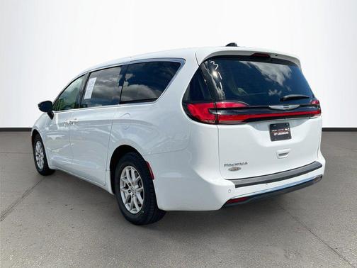 Bright White 2024 Chrysler Pacifica Touring L