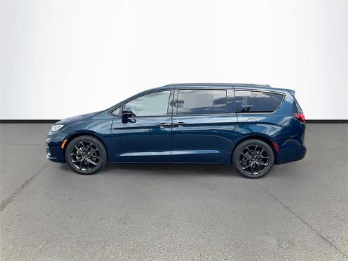 2021 Chrysler Pacifica Touring