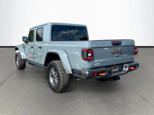 Anvil Clearcoat 2026 Jeep Gladiator Mojave X 4x4