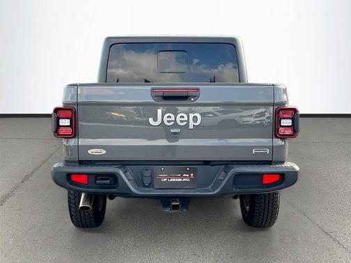 Granite Crystal Metallic Clearcoat 2020 Jeep Gladiator Overland