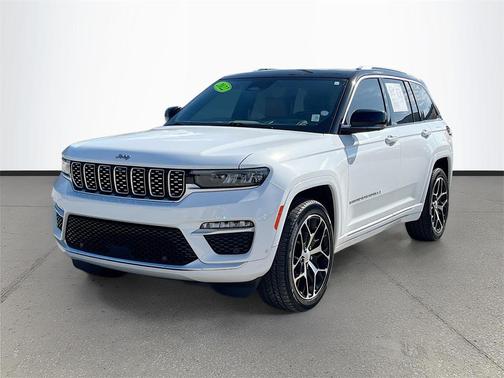 2022 Jeep Grand Cherokee Summit