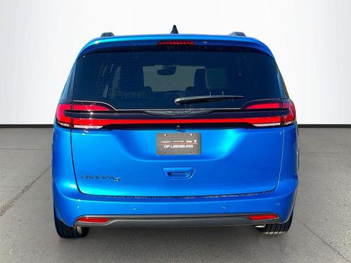 2026 Chrysler Pacifica L