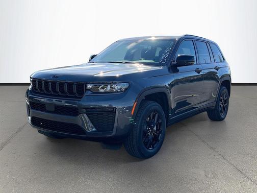 2026 Jeep Grand Cherokee Altitude