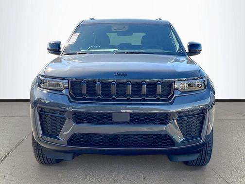 2026 Jeep Grand Cherokee Altitude