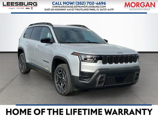 Silver Zynith Clearcoat 2026 Jeep Cherokee Laredo