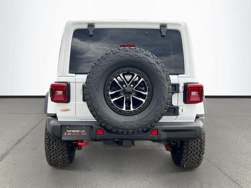 Bright White Clearcoat 2026 Jeep Wrangler Rubicon