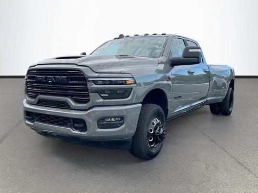 Ceramic Gray Clearcoat 2026 RAM 3500 Laramie Crew Cab 4x4 8' Box