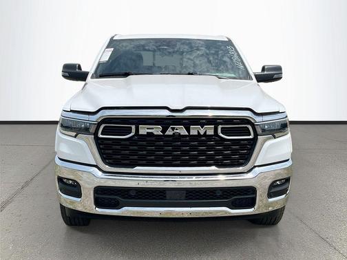 Bright White Clearcoat 2026 RAM 1500 Big Horn/Lone Star