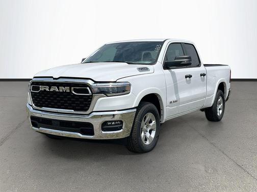 Bright White Clearcoat 2026 RAM 1500 Big Horn/Lone Star