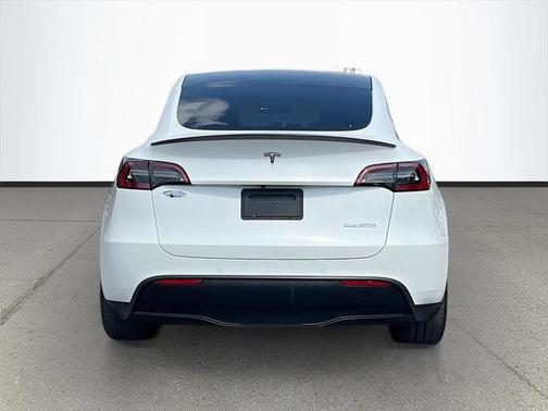 2022 Tesla Model Y Performance Dual Motor All-Wheel Drive