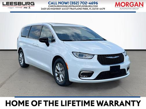 Bright White Clearcoat 2026 Chrysler Pacifica Limited