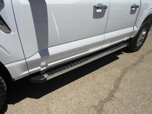 OXFORD WHITE 2023 Ford F-150 LARIAT