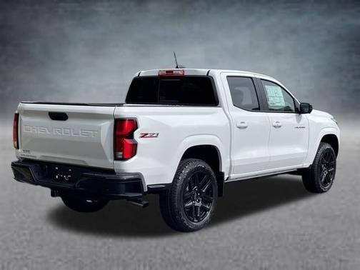 Summit White 2025 Chevrolet Colorado Z71