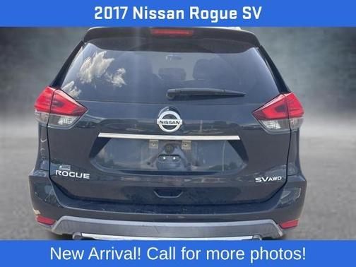 Magnetic Black 2017 Nissan Rogue SV