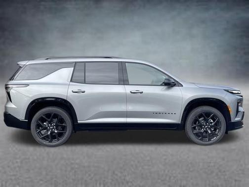 Sterling Gray Metallic 2026 Chevrolet Traverse RS