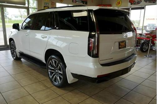 2023 Cadillac Escalade Sport