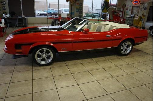 1973 Ford Mustang Base