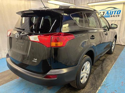 2014 Toyota RAV4 LE