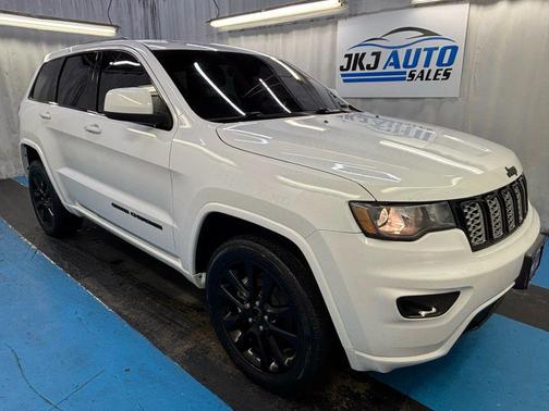 2017 Jeep Grand Cherokee Altitude