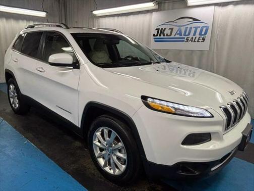 2017 Jeep Cherokee Sport