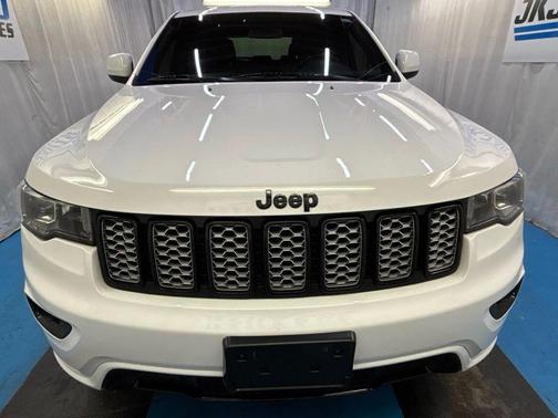 2021 Jeep Grand Cherokee Laredo