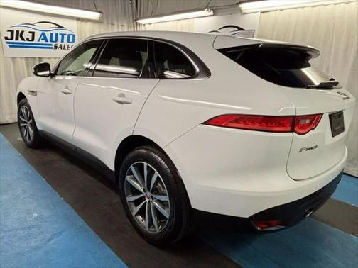 2018 Jaguar F-PACE 25t Prestige