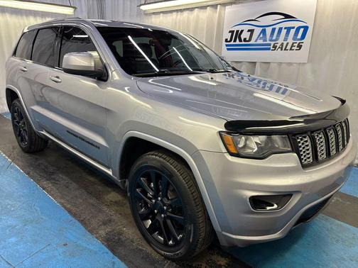 2017 Jeep Grand Cherokee Altitude