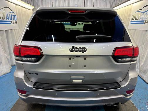 2017 Jeep Grand Cherokee Altitude