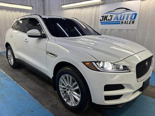 2017 Jaguar F-PACE 35t Prestige