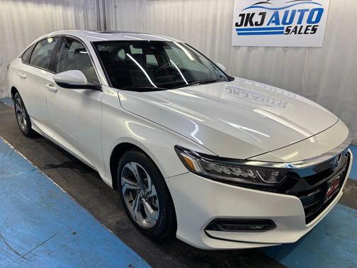 Platinum White Pearl 2018 Honda Accord EX-L