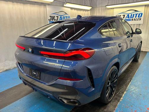 2023 BMW X6 xDrive40i