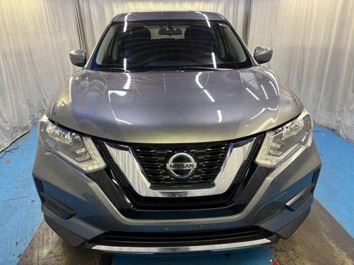 Gun Metallic 2019 Nissan Rogue S