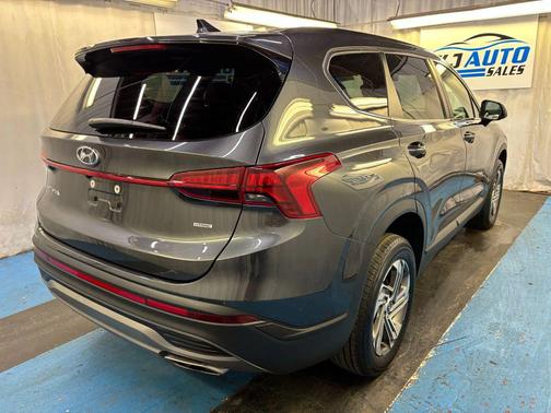 2021 Hyundai SANTA FE SE