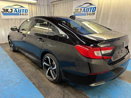 Crystal Black Pearl 2018 Honda Accord Sport