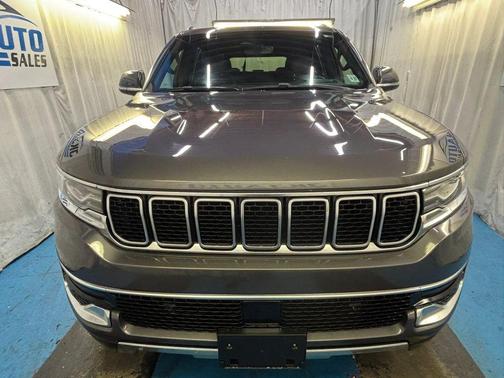 2022 Jeep Wagoneer Series III 4x4