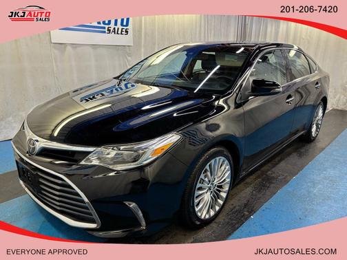 2016 Toyota Avalon XLE