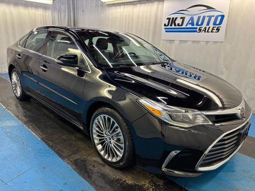 2016 Toyota Avalon XLE