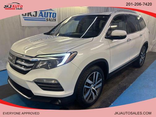 White Diamond Pearl 2016 Honda Pilot Touring
