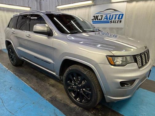 2018 Jeep Grand Cherokee Altitude